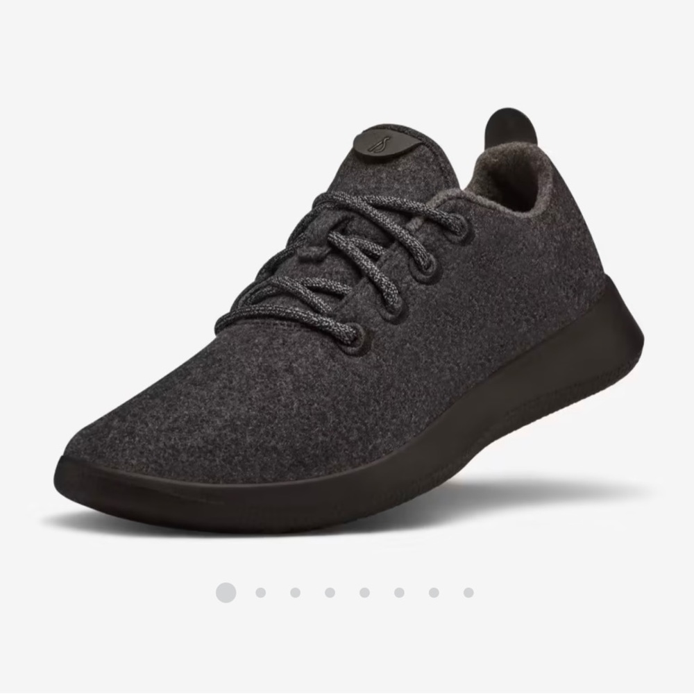 Allbirds women’s wool runners, size 10, black